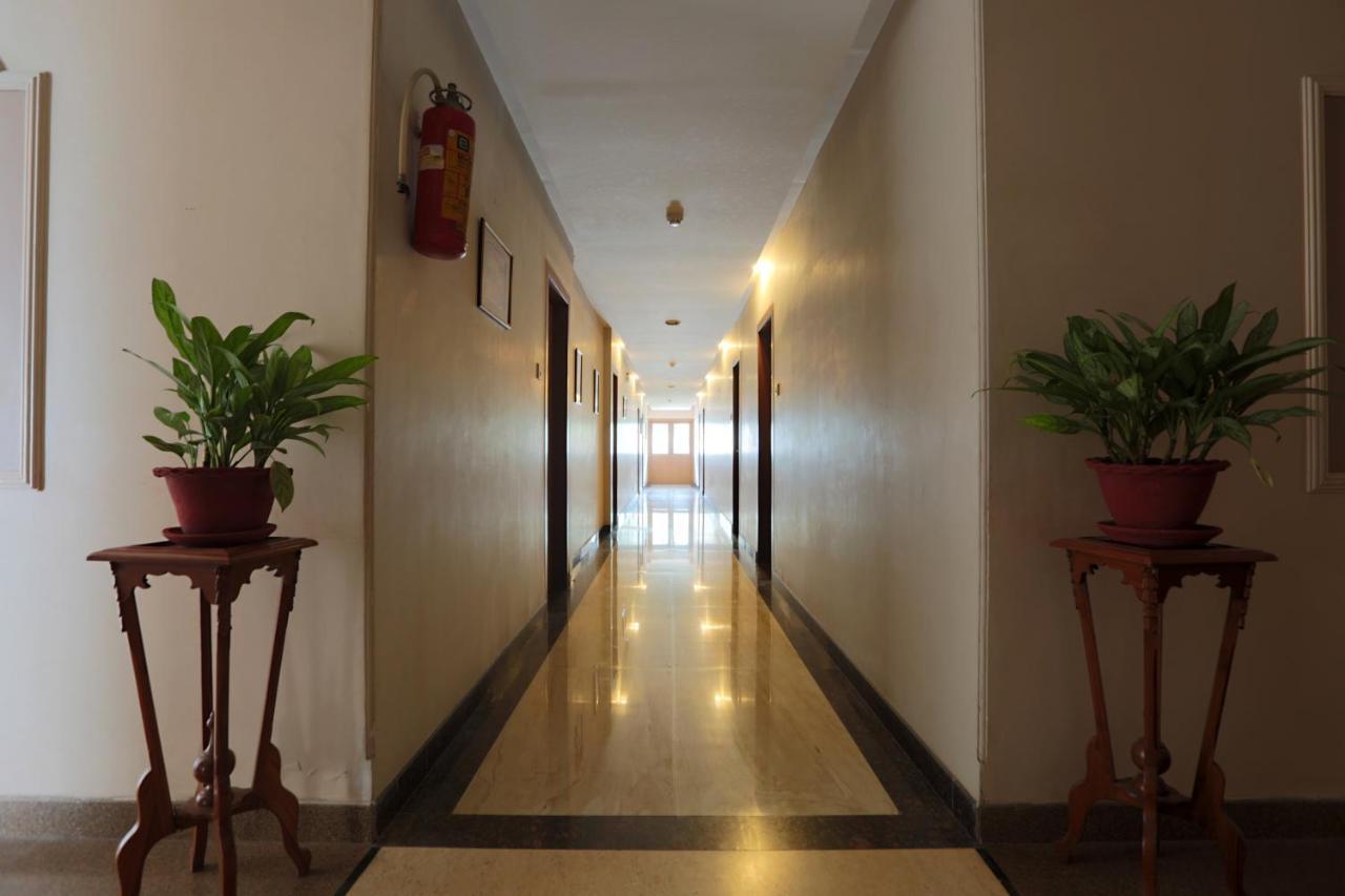Hotel The Manor - A Boutique Hotel Jorhāt Екстериор снимка